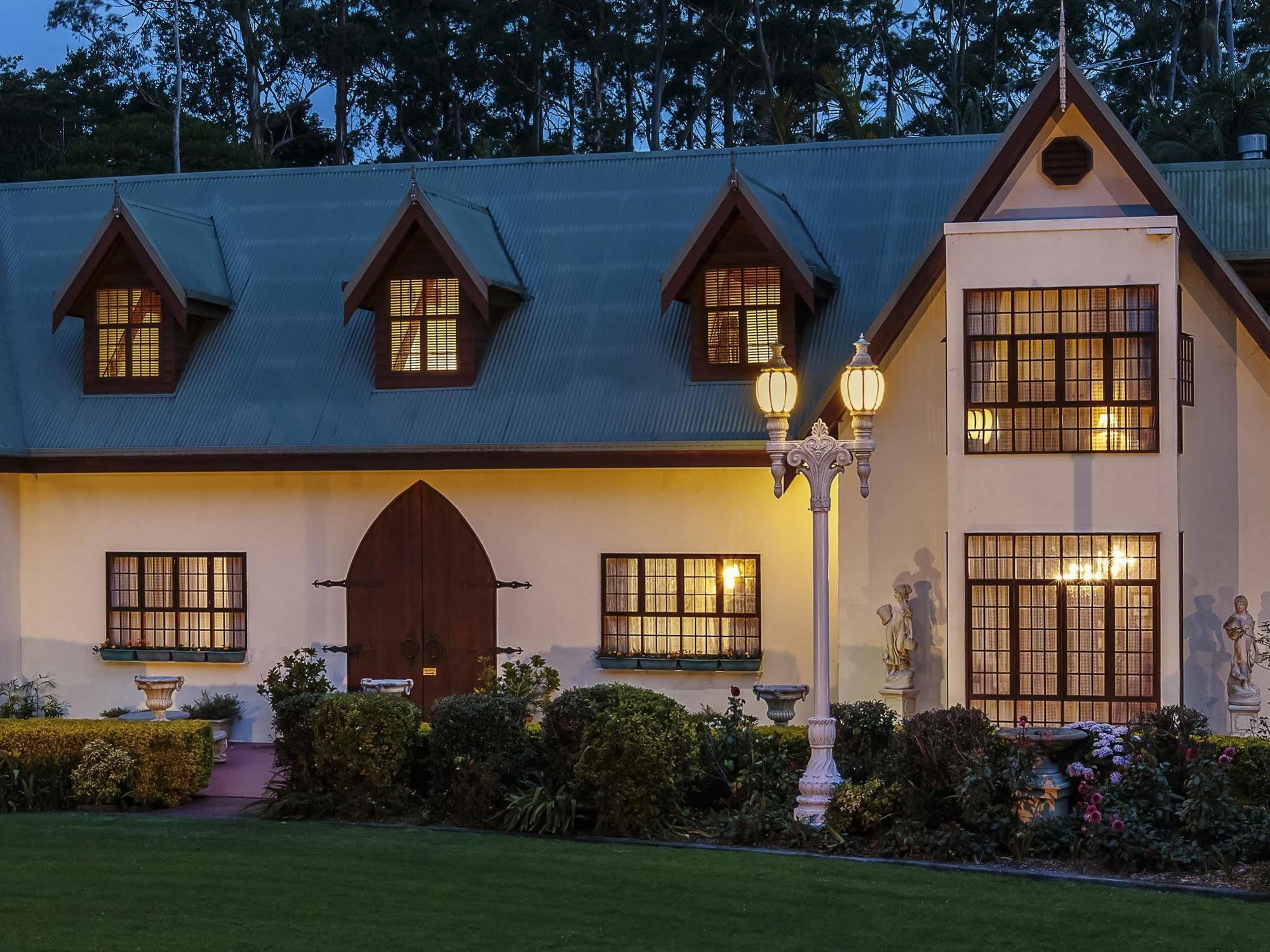 Отель Mt Tamborine Stonehaven Manor Голд-Кост Экстерьер фото